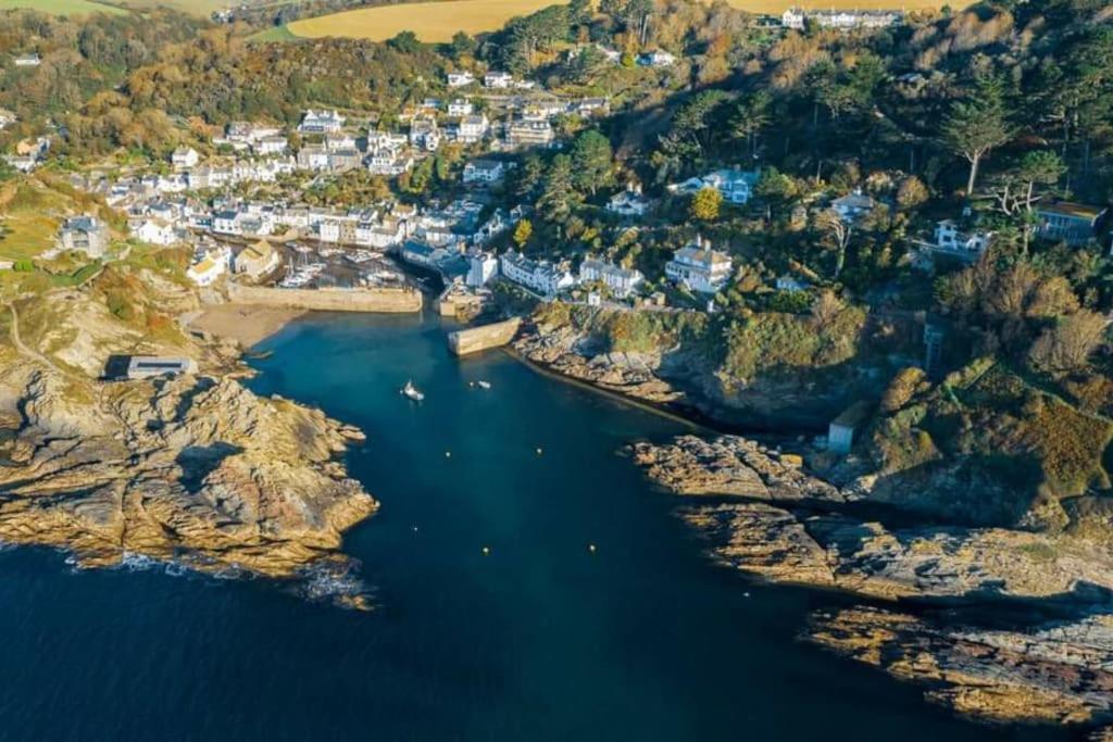 Bijou Coastal Apartment In Polperro With Hot Tub Onsite Parking Downhill Walk To Village Buitenkant foto