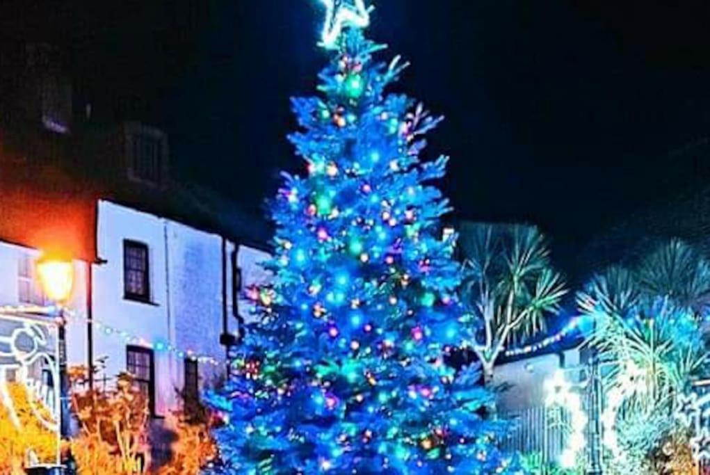 Bijou Coastal Apartment In Polperro With Hot Tub Onsite Parking Downhill Walk To Village Buitenkant foto
