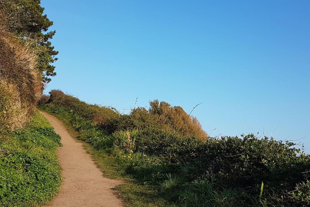 Bijou Coastal Apartment In Polperro With Hot Tub Onsite Parking Downhill Walk To Village Buitenkant foto