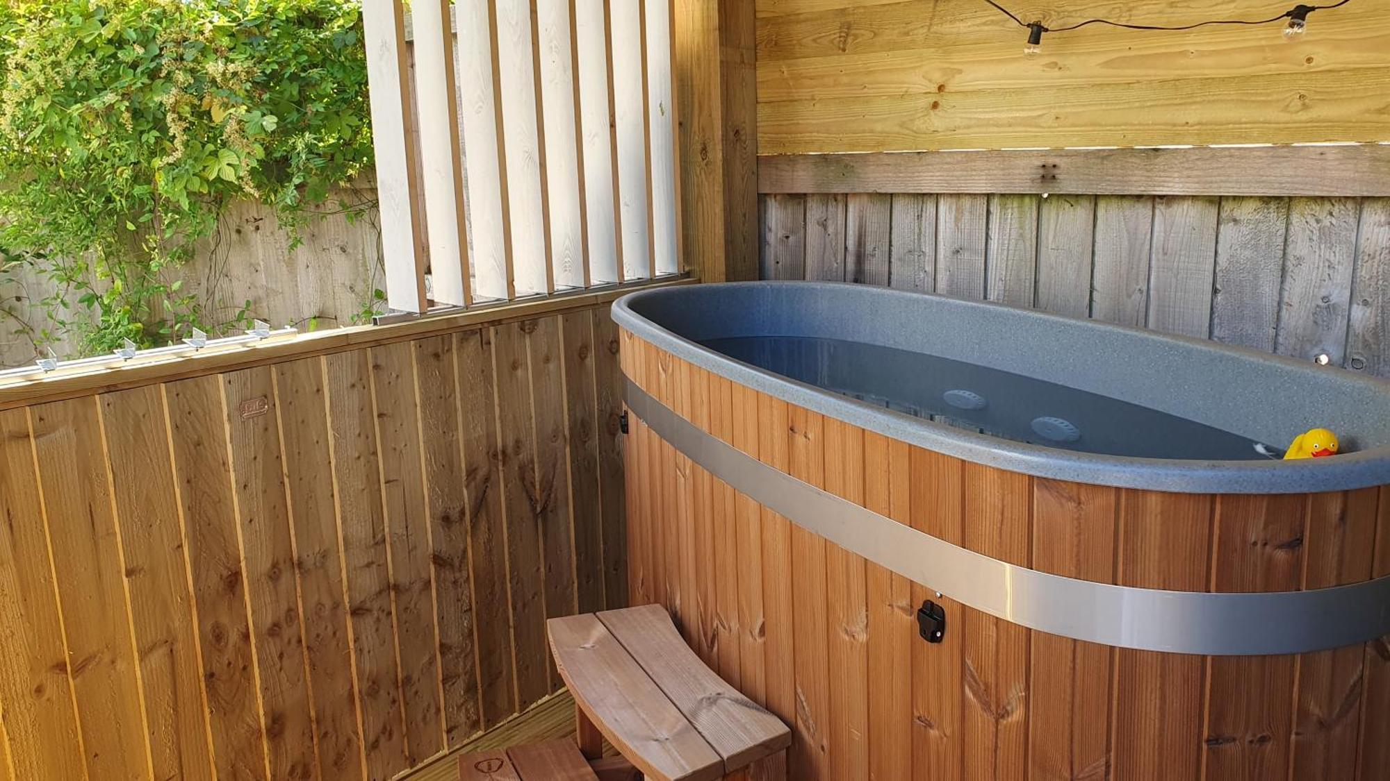 Bijou Coastal Apartment In Polperro With Hot Tub Onsite Parking Downhill Walk To Village Buitenkant foto